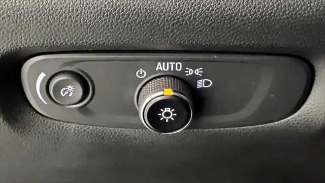 2023 Chevrolet Traverse AWD LT Leather