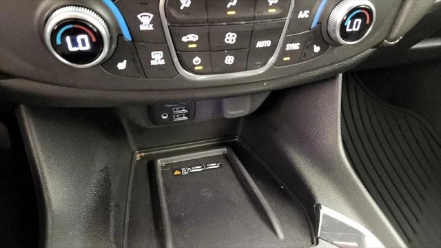 2023 Chevrolet Traverse AWD LT Leather