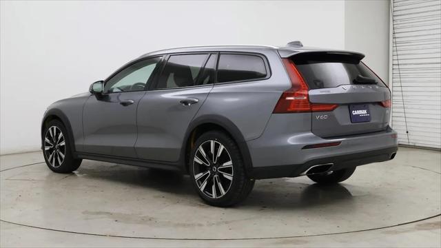 2021 Volvo V60 Cross Country T5