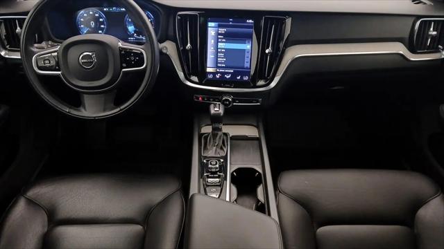 2021 Volvo V60 Cross Country T5
