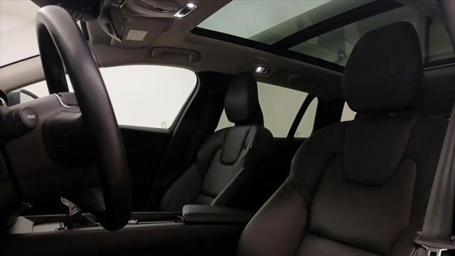 2021 Volvo V60 Cross Country T5
