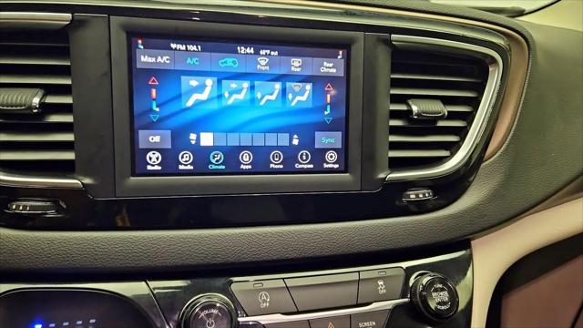 2020 Chrysler Voyager LXI