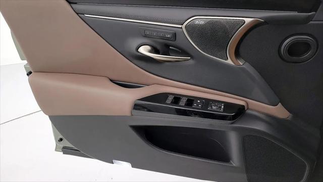 2025 Lexus ES 350 Ultra Luxury
