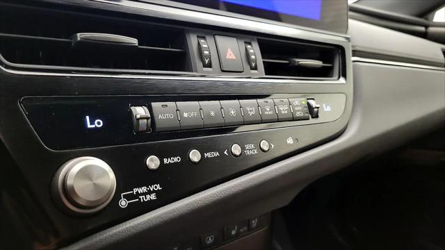 2025 Lexus ES 350 Ultra Luxury