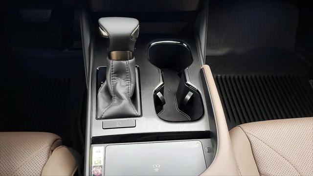 2025 Lexus ES 350 Ultra Luxury
