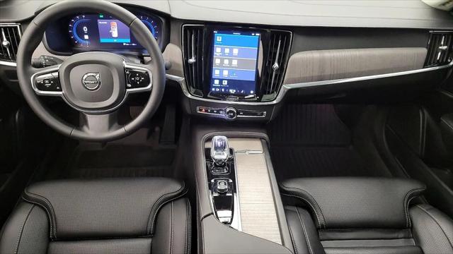 2023 Volvo S90 B6 Ultimate