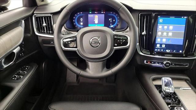 2023 Volvo S90 B6 Ultimate