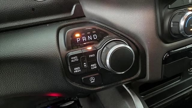 2020 Ram 1500 Big Horn Crew Cab 4x4 5'7" Box