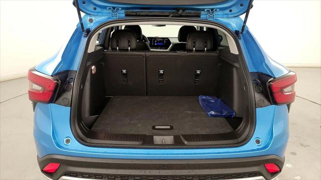 2025 Chevrolet Trax FWD LT