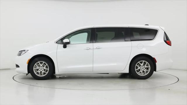 2023 Chrysler Voyager LX