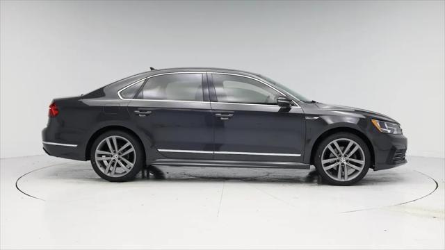 2017 Volkswagen Passat 1.8T R-Line