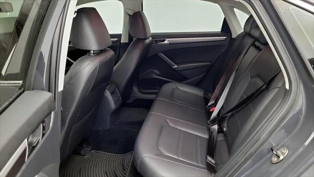 2017 Volkswagen Passat 1.8T R-Line
