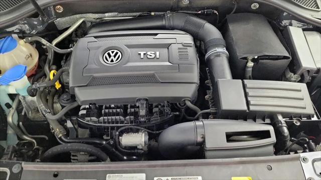 2017 Volkswagen Passat 1.8T R-Line