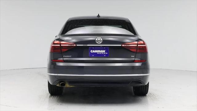 2017 Volkswagen Passat 1.8T R-Line