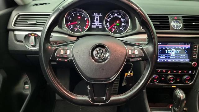 2017 Volkswagen Passat 1.8T R-Line