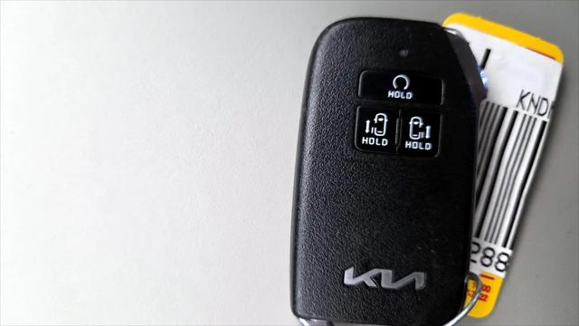 2022 Kia Carnival MPV LX Seat Package