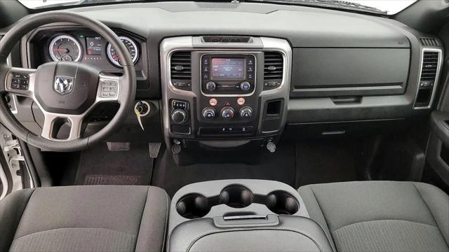 2024 Ram 1500 Classic Warlock Crew Cab 4x2 5'7" Box