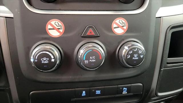 2024 Ram 1500 Classic Warlock Crew Cab 4x2 5'7" Box