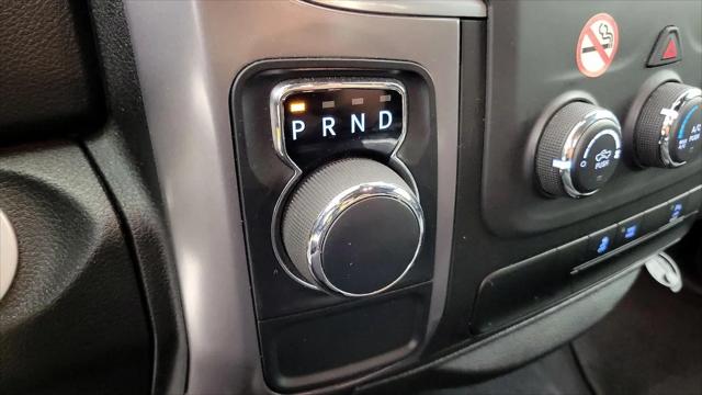 2024 Ram 1500 Classic Warlock Crew Cab 4x2 5'7" Box