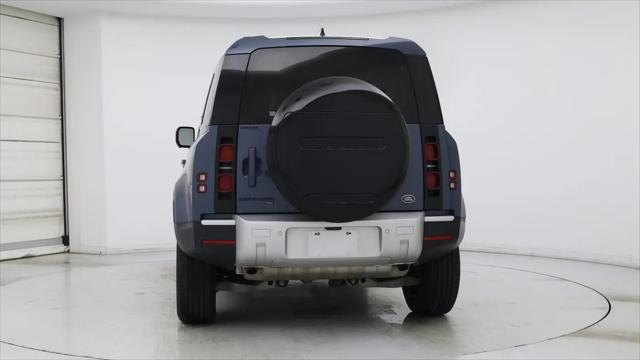2023 Land Rover Defender 110 SE