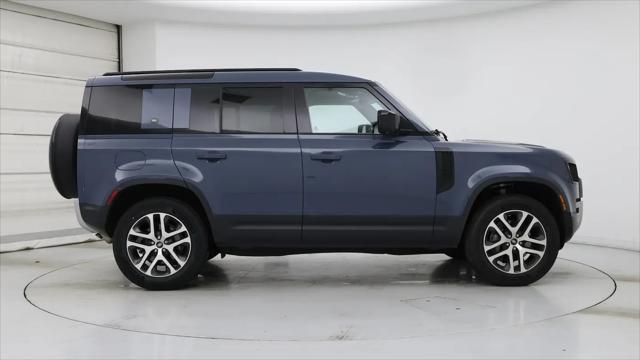 2023 Land Rover Defender 110 SE
