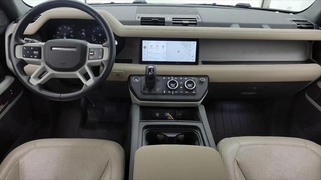 2023 Land Rover Defender 110 SE