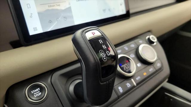 2023 Land Rover Defender 110 SE