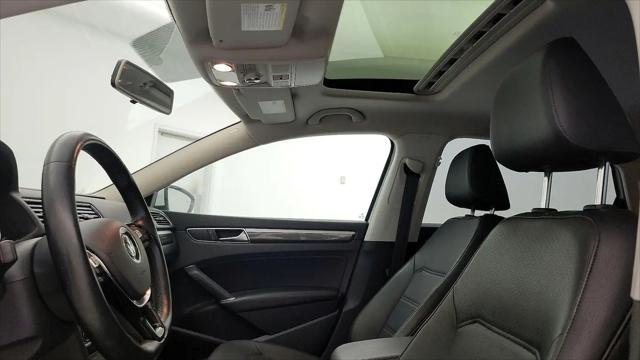 2018 Volkswagen Passat 2.0T SE