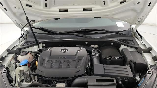 2018 Volkswagen Passat 2.0T SE
