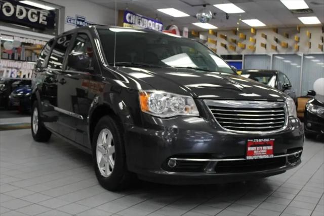 2012 Chrysler Town & Country Touring for sale in Chicago, IL