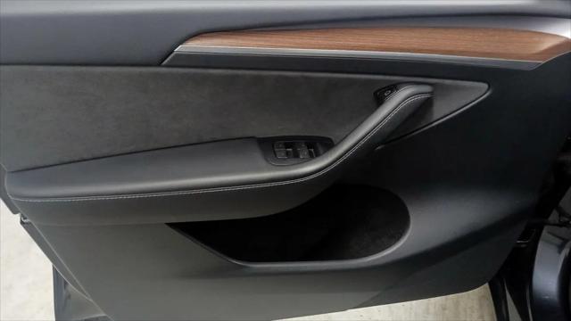 2024 Tesla Model Y Long Range Dual Motor All-Wheel Drive