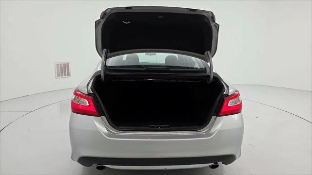 2016 Nissan Altima 2.5 SR