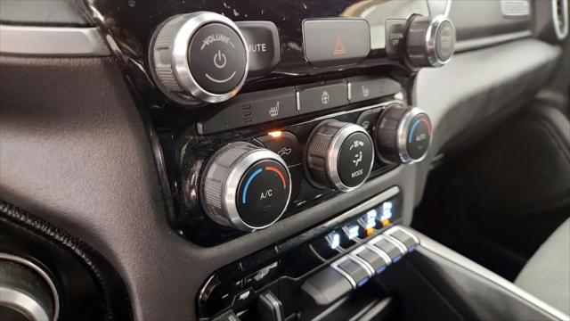 2021 Ram 1500 Big Horn Crew Cab 4x4 5'7" Box