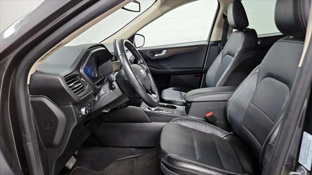 2020 Ford Escape Titanium Hybrid