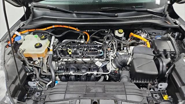 2020 Ford Escape Titanium Hybrid