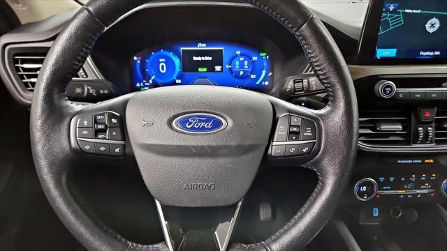 2020 Ford Escape Titanium Hybrid