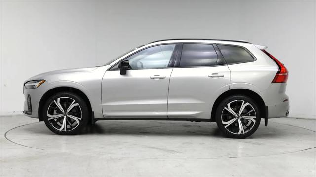 2024 Volvo XC60 B5 Ultimate Dark Theme