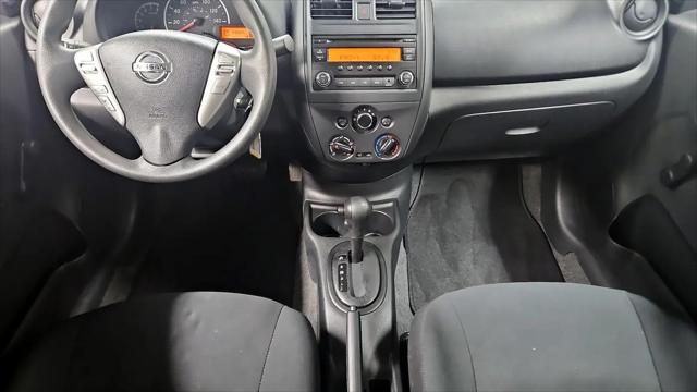 2015 Nissan Versa 1.6 S+