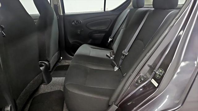 2015 Nissan Versa 1.6 S+