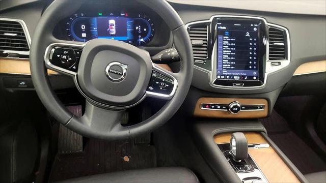2024 Volvo XC90 B6 Plus Bright Theme 7-Seater