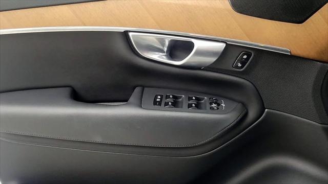 2024 Volvo XC90 B6 Plus Bright Theme 7-Seater