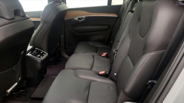 2024 Volvo XC90 B6 Plus Bright Theme 7-Seater