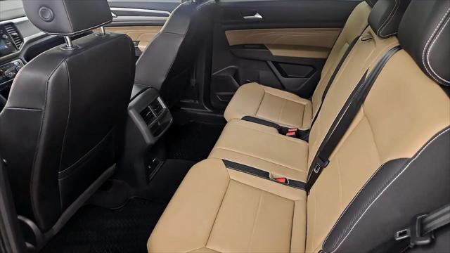 2022 Volkswagen Atlas Cross Sport 3.6L V6 SE w/Technology