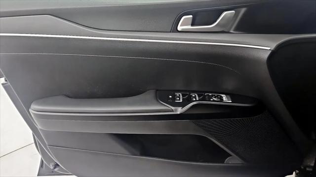 2022 Kia K5 LX