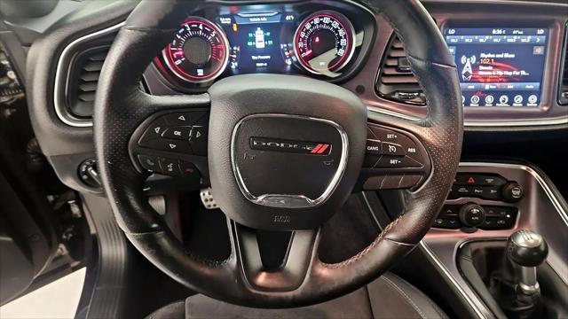 2017 Dodge Challenger 392 Hemi Scat Pack Shaker