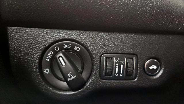 2017 Dodge Challenger 392 Hemi Scat Pack Shaker