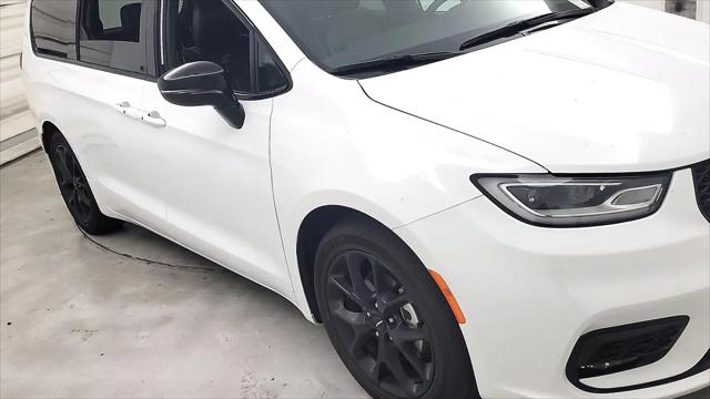 2025 Chrysler Pacifica Limited for sale in Irvine, CA