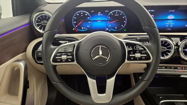 2022 Mercedes-Benz A 220 A 220