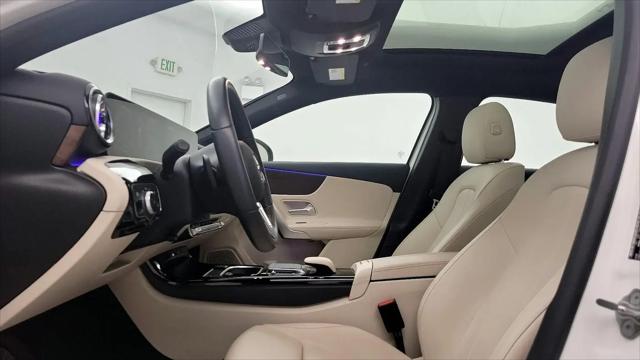 2022 Mercedes-Benz A 220 A 220