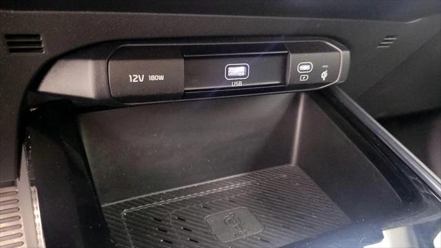 2023 Kia Niro SX Touring